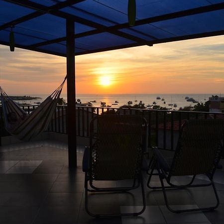 Dolphin House Hotel ปูแอร์โต บาเกริโซ โมเรโน ภายนอก รูปภาพ
