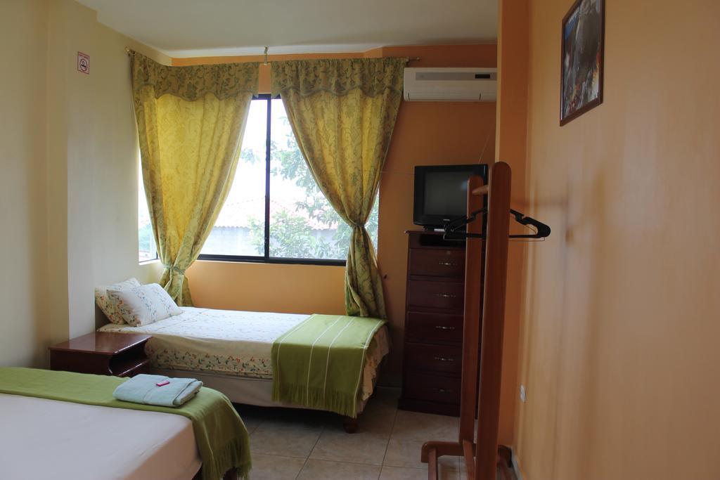 Dolphin House Hotel ปูแอร์โต บาเกริโซ โมเรโน ห้อง รูปภาพ