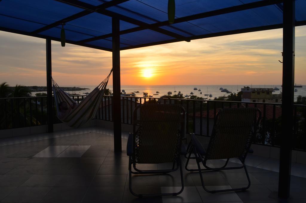 Dolphin House Hotel ปูแอร์โต บาเกริโซ โมเรโน ภายนอก รูปภาพ